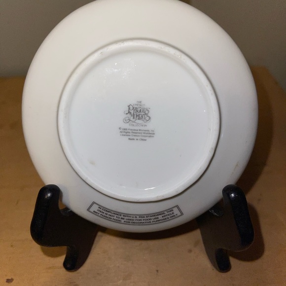 VTG: 1995 PRECIOUS MOMENTS Porcelain Collectors Plate - Picture 6 of 8